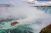 Toronto to Niagara Falls In-Depth Small Group Tour w/Boat Option