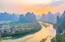 1-Day Guilin Tour to Reed Flute Cave, Bamboo Boat and Night Show