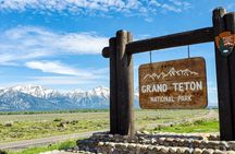 30+ National Parks Self-Guided Driving Tours Bundle