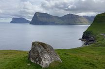 Private Kallur Lighthouse Hike