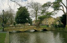  Cotswolds Hidden Gems Tour by Coach from Oxford