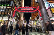 Tokyo Shinjuku Golden Gai local hidden Bar Hopping Tour