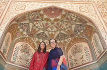 2-Day Private Golden Triangle India Tour: Agra and Jaipur