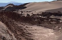 Valley of the Moon in San Pedro de Atacama Guided Tour + Cocktail