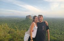 Explore Sri Lanka in 5 Days with Breakfast and Luxury Car