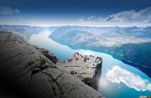 Pulpit Rock Boat Tour in Luxury Cruiser