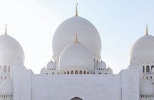 Private Abu Dhabi Tour in Traditional Arabic Dress