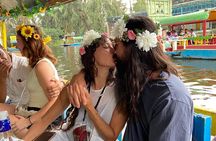 Mexico City Canals by Boat with Live Commentary with Meal Drinks