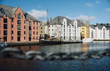 Ålesund on Foot: Art Nouveau, Insider Tips & more