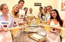 Pastamania in Venice with Wine Tasting and Gelato