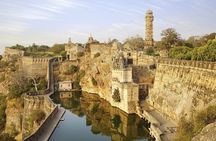 Private Chittorgarh Day Trip from Udaipur with Optional Guide