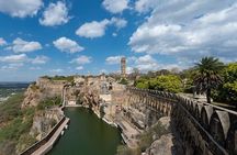 Private Chittorgarh Day Trip from Udaipur with Optional Guide