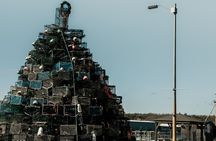 Discover Lunenburg and Mahone Bay Luxury Guided Tour