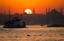 Sunset Bosphorus Yacht Cruise with Golden Horn