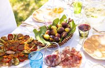 Lunch or dinner and cooking demo at a local home in Pompei