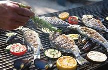 Oysters & Wine & AUTHENTIC boat tour with GOURMET LUNCH in price