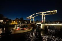 Amsterdam Evening Canal Cruise with Live Guide and Onboard Bar 
