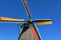 Amsterdam: Private Tour Windmills, Castle and Volendam