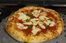 Pizza Cooking Class with Tiramisù and Wine Tasting in Milan