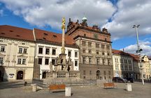 Karlštejn castle & Pilsen: PRIVATE Guided Day Trip from Prague