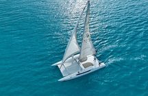 Isla Mujeres Catamaran with Open Bar from Cancun