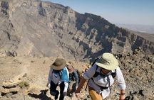 From Muscat: Balcony Walk Hike & Jebel Shams Grand Canyon Tour