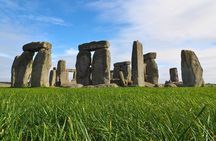 Expert Archaeologist - Private Stonehenge, Bath and Avebury Tour