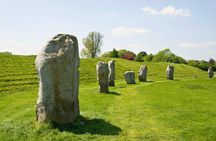 Expert Archaeologist - Private Stonehenge, Bath and Avebury Tour