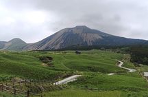 Mt Aso Crater and Kusasenrigahama Tour from Kumamoto Train Return
