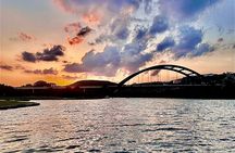 Shared Lake Austin Sunset Boat Cruise 2 hours Single tickets