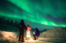 Private Guided Northern Lights Tour (8 seats) Pickup and meals
