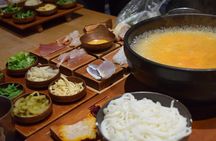 Authentic Shanghai Food Tour with Chi Gua Va