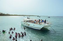 Private Catamaran Cruise – Open Bar, Beach & Snorkeling