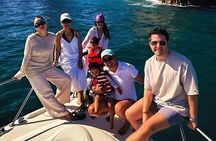 Cabo Luxury Yacht Charter – Private Crew, Snorkeling & Open Bar