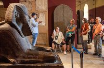 Private Day Tour to Cairo Pyramids and Egyptian Museum