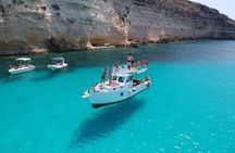 Taormina Boat Tour with Aperitif on Isola Bella