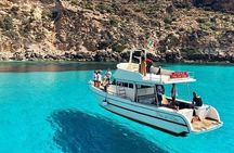Taormina Boat Tour with Aperitif on Isola Bella