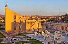 Golden Triangle Wonders: Taj, Delhi, Jaipur & Vrindavan