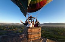 Hot Air Balloon Flight Teotihuacan With Pickup and Breakfast