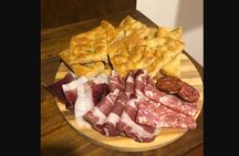 Traditional Pizza & Focaccia Cooking Class in Cortona