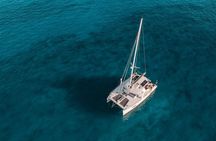 Luxury Catamaran Cruise, Dia Island –Open Bar & Lunch -Top Rated!