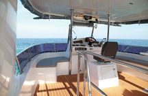 Phiphi Island Luxury Yacht Sailing Tour,deep diving optional