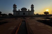 Taj Mahal Luxury Tour By SUPERFAST Train From Delhi