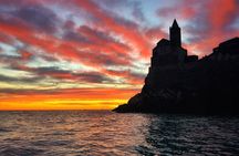 Sunset boat tour with aperitif.