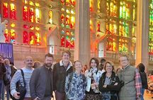 Skip-the-Line Sagrada Familia Semi Private Tour 