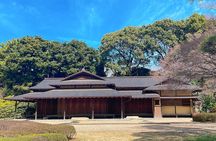 Imperial Palace to Tokyo Station Historical Walking Tour