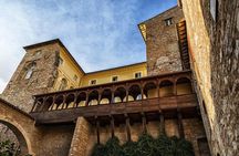 Spello wine tour by tuk tuk in Italian