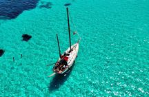 Sailing excursion in the Asinara National Park