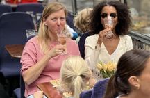 Amsterdam Classic Canal Cruise with Live Guide and Two Drinks