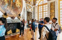 Versailles Palace Guided Tour with Reserved Entry 
